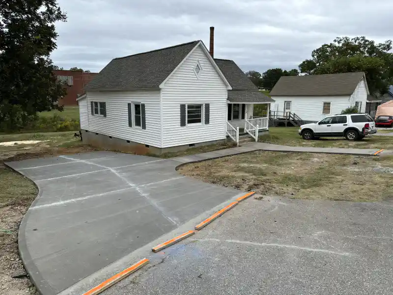 Concrete driveway poured by Ace Concrete Construction
